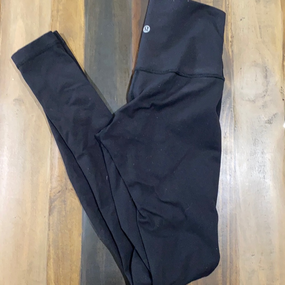 Lululemon wunder under size 4